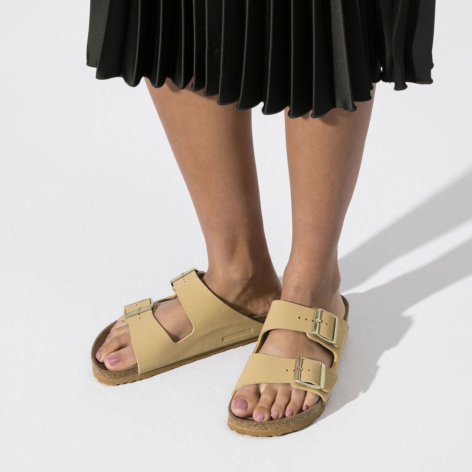 Birkenstock Women's Arizona Latte Cream Vegan - Image 9