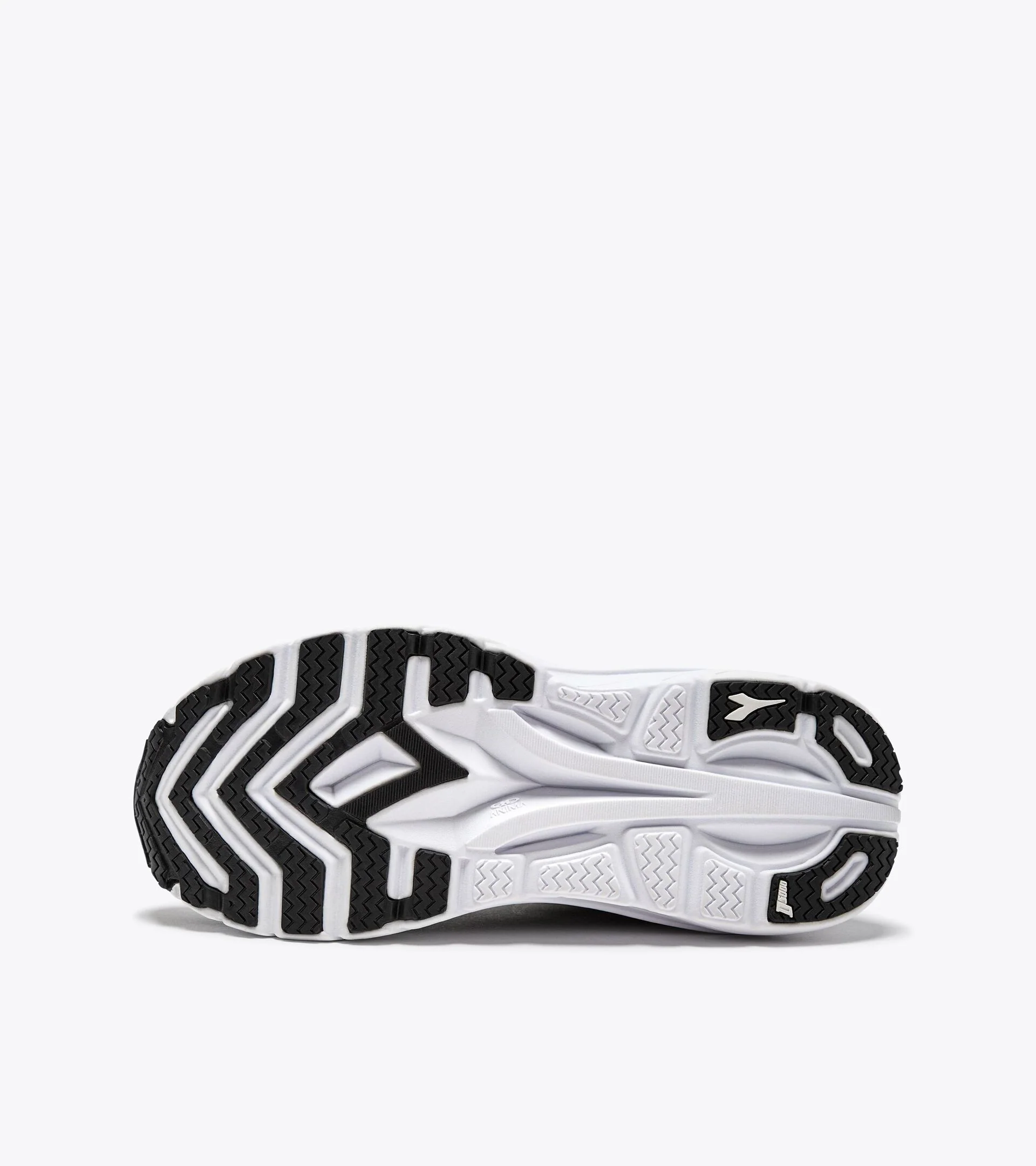 Diadora Women’s Equipe Nucleo Black White - Image 6