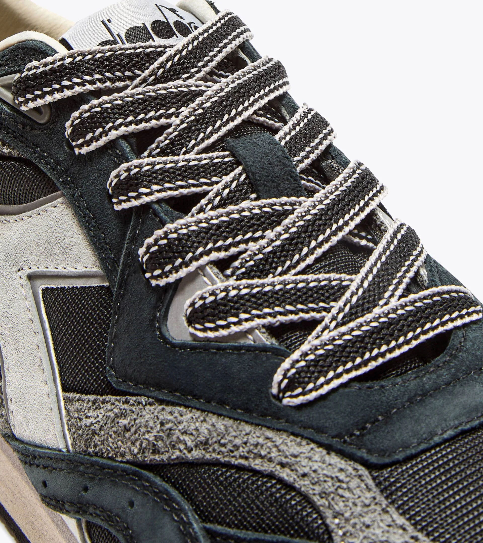 Diadora Heritage Women's Equipe Revenge Used Black - Image 5
