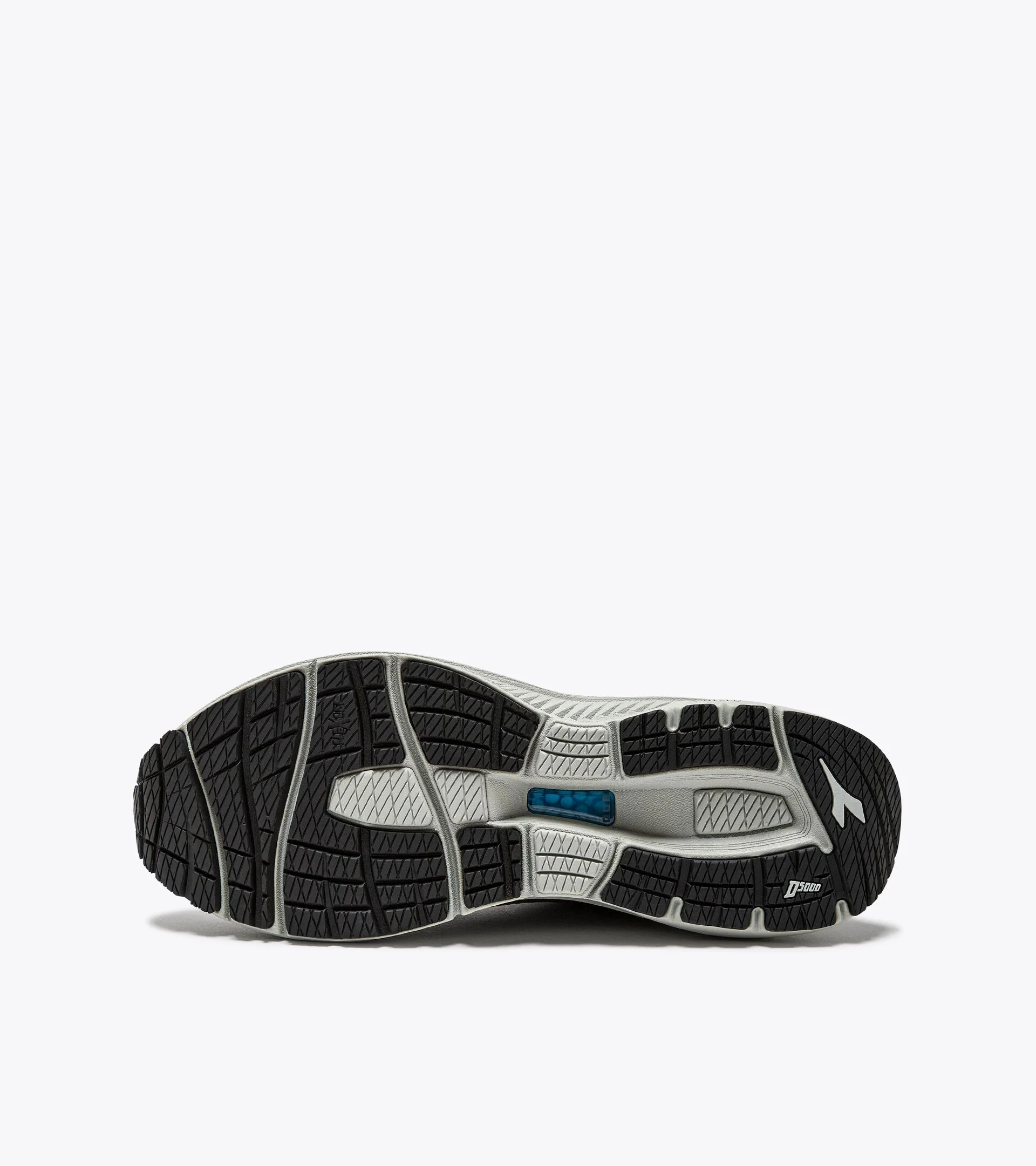 Diadora Women's Mythos Blushield 9 Vortice HIP Black Silver - Image 6