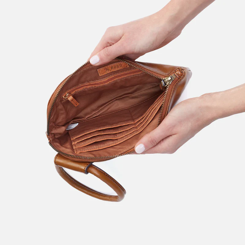 Hobo Sable Wristlet Truffle - Image 3