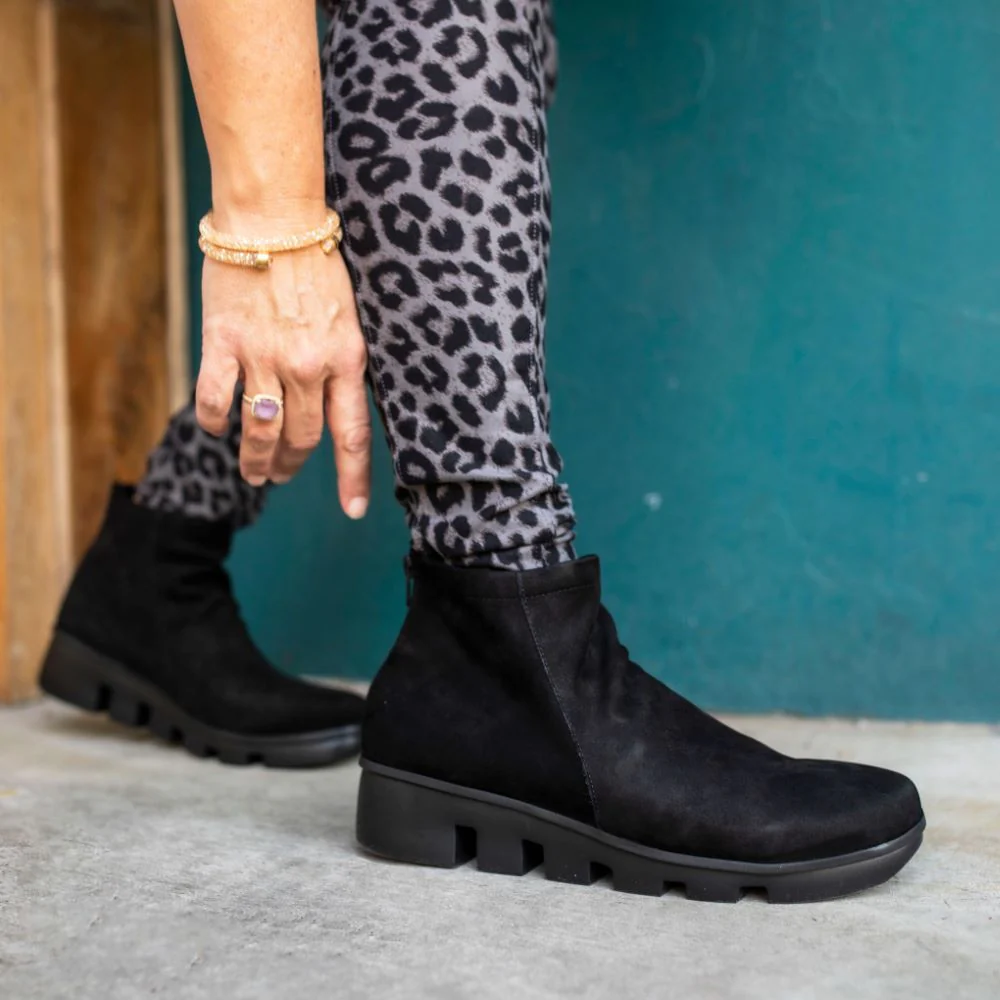 L'amour des Pieds Women's Hadirat Black - Image 6