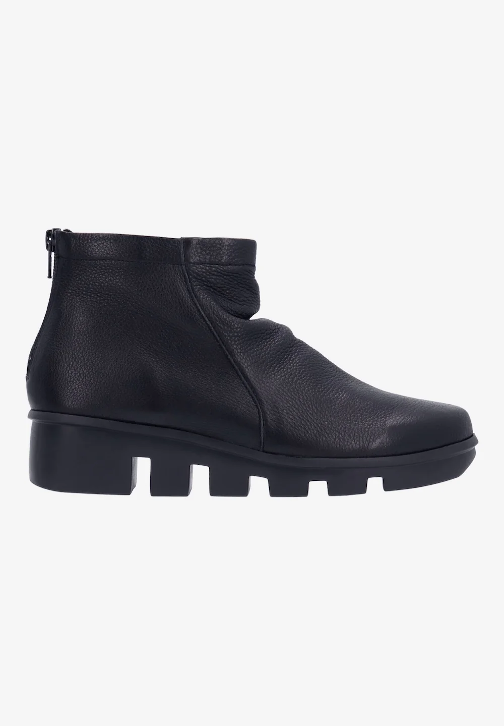 L'Amour Des Pieds Women's Hadirat Black Lamba - Image 2