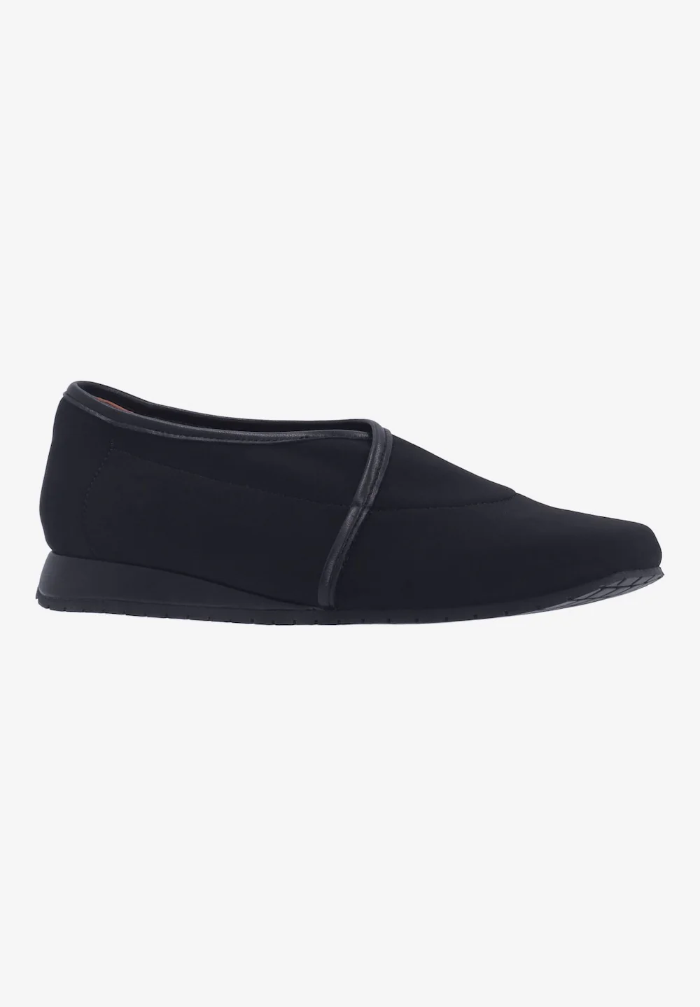 L'Amour Des Pieds Women's Taura Black Suede