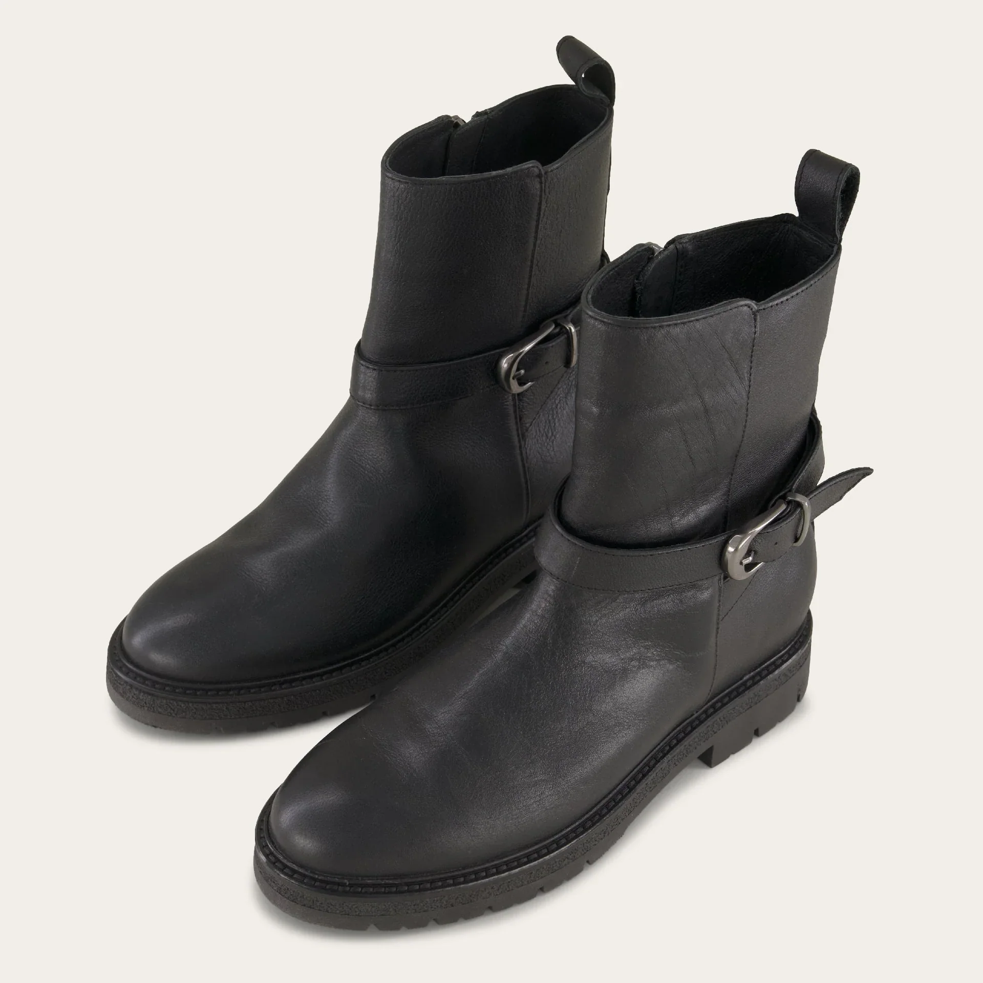 Naot Women's Chalmers Black Leather Water Resistant - Image 4