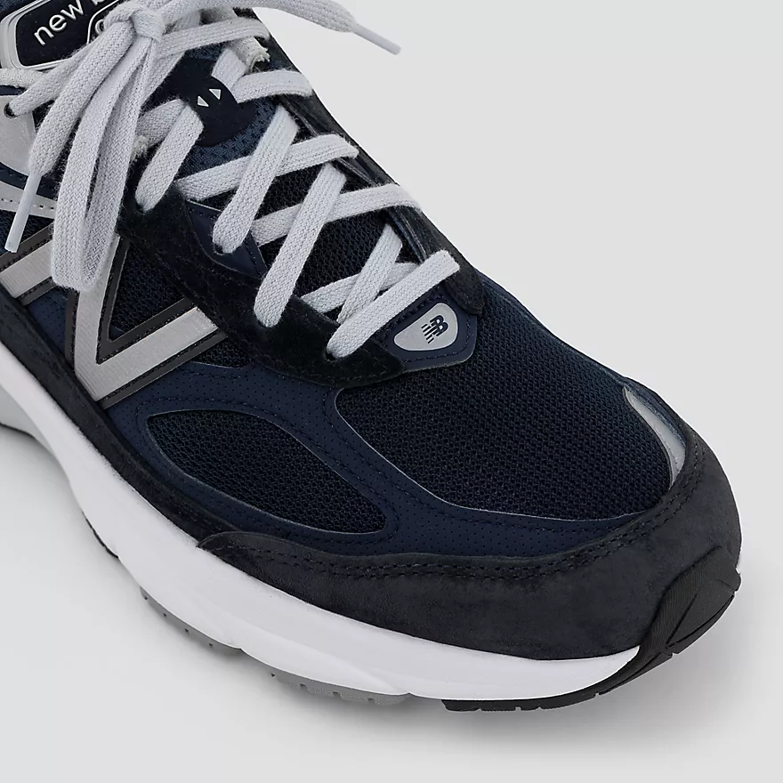 New Balance Men’s M990NV6 Navy with White - Image 6