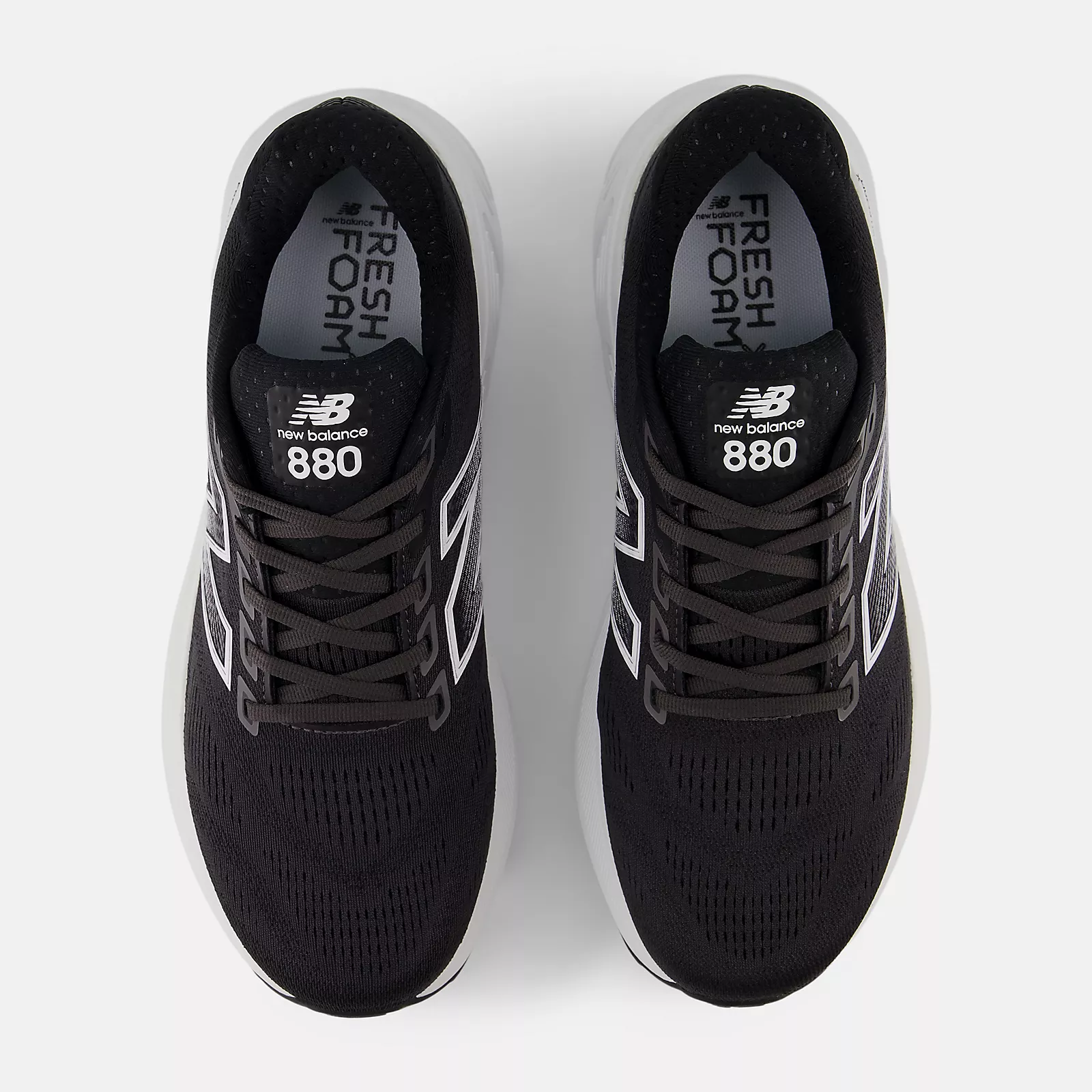 New Balance Men's M880B15 Black White - Image 4