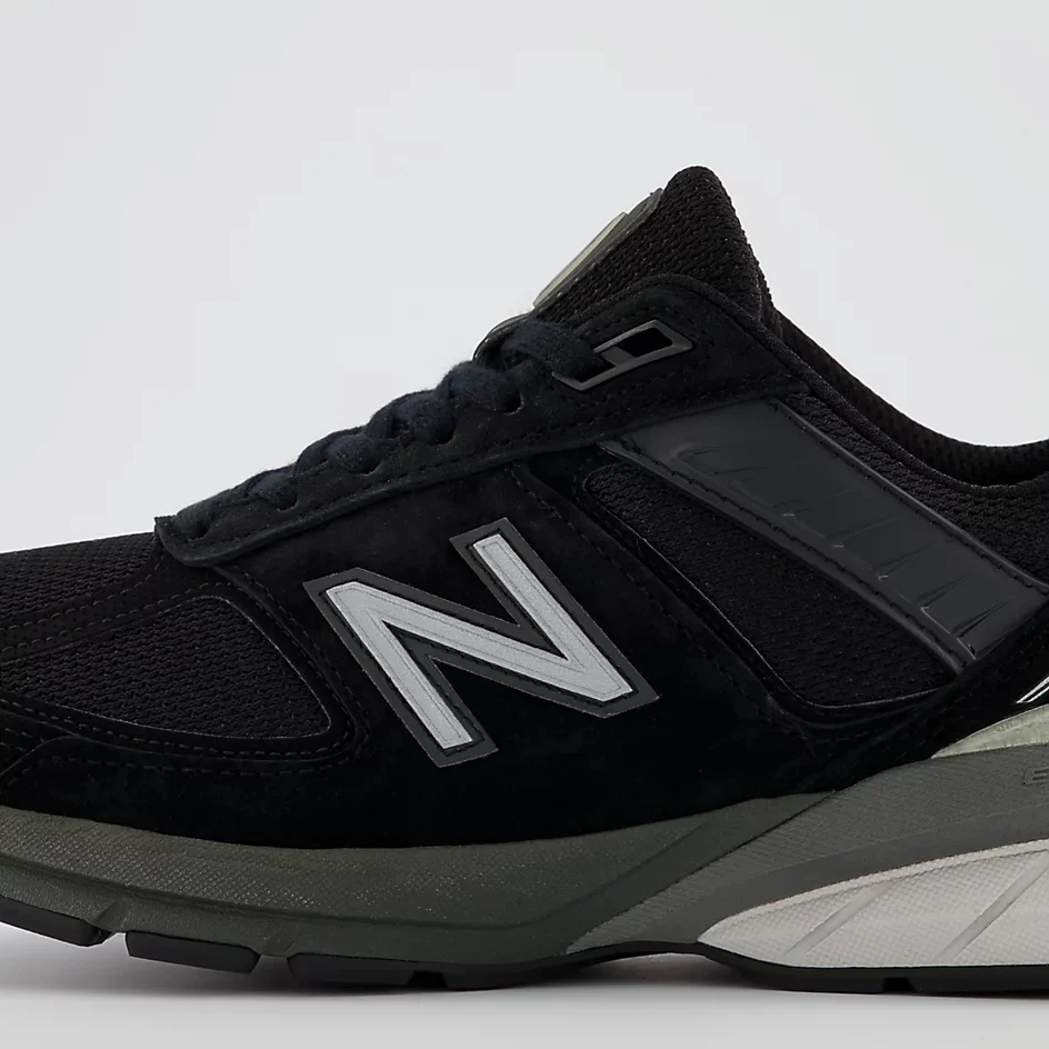 New Balance Women's 990 v5 Black - Image 3