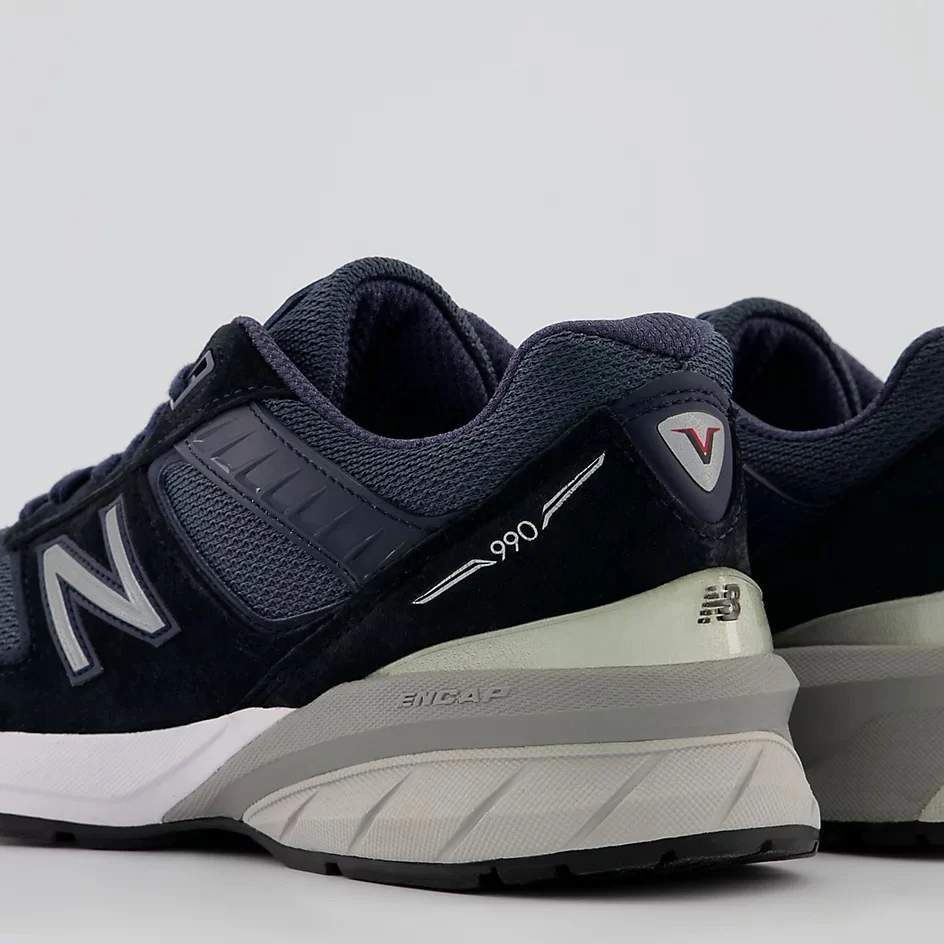 New Balance Women's 990 v5 Navy - Image 3
