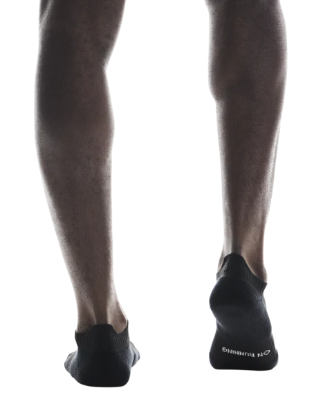 On Core Run Sock Low 2P Black - Image 3