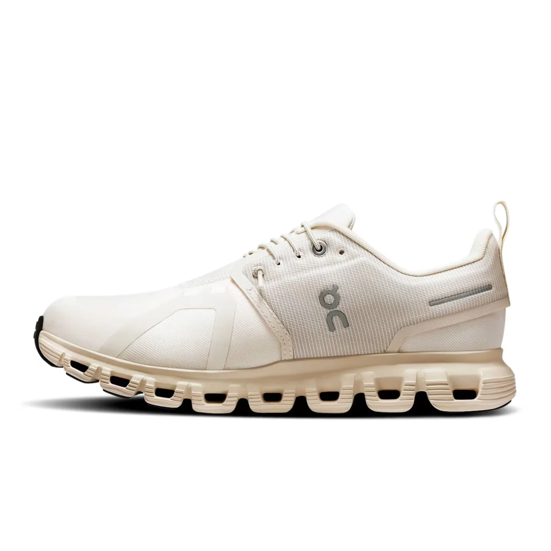On Women's Cloud 6 Waterproof Pearl Cream - Image 3