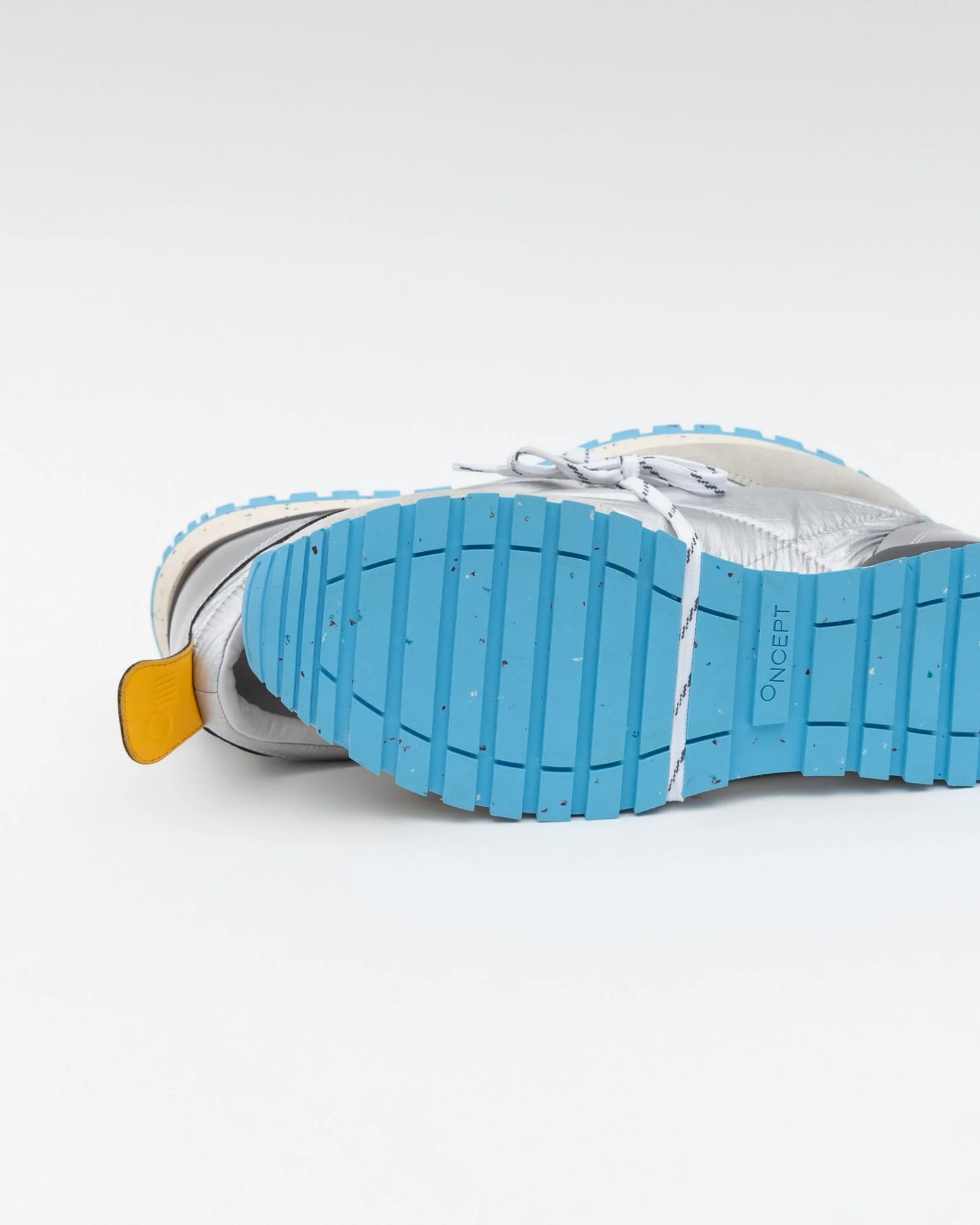 Oncept Women's Tokyo Silver Flash - Image 5