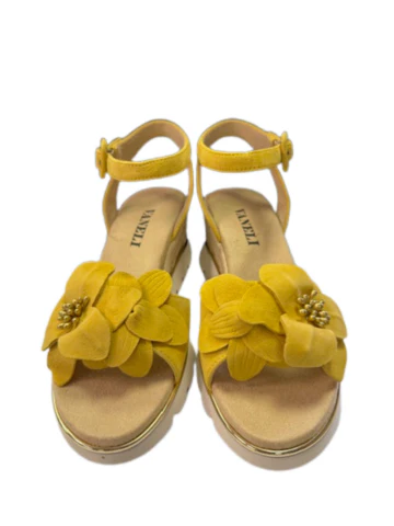 Vaneli Women's Crown Yellow Suede - Image 3