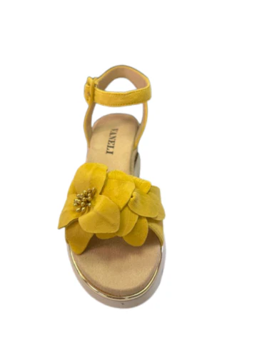 Vaneli Women's Crown Yellow Suede - Image 6